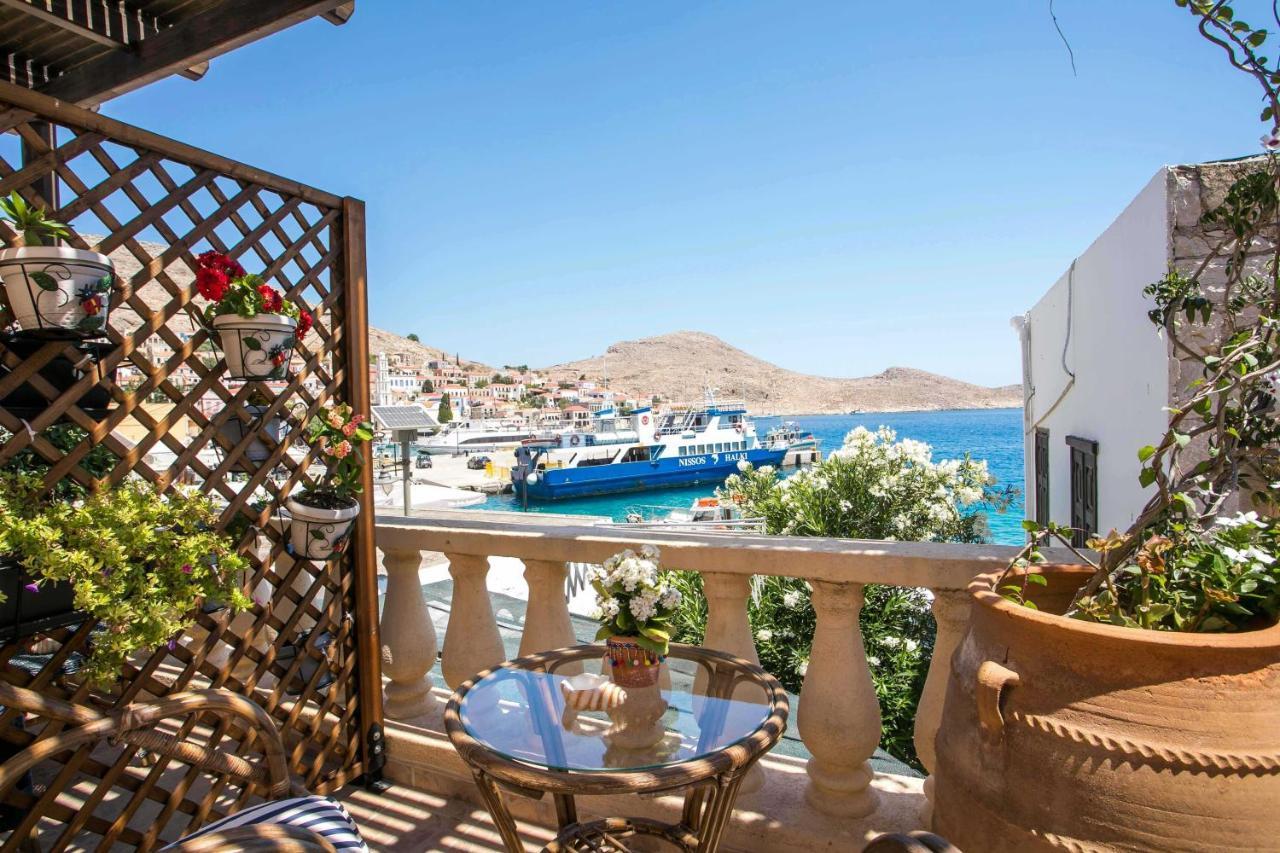 Annas Houses Chalki Town Exterior photo