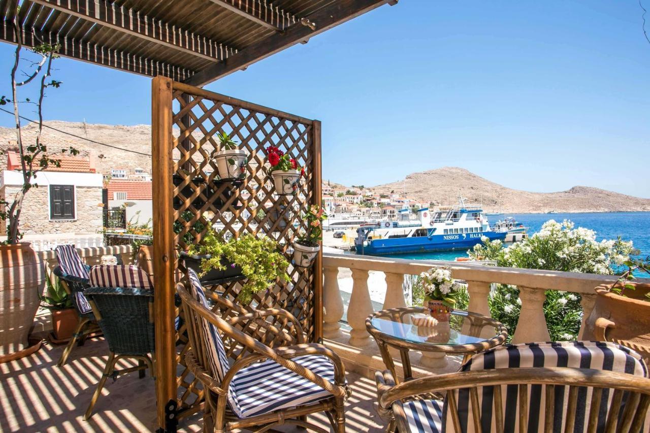 Annas Houses Chalki Town Exterior photo